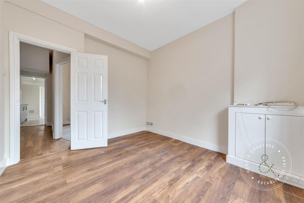 Property photo 3 of 24 Hereford-Street-11.Jpg
