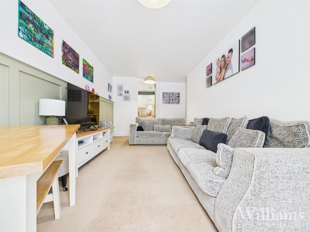 Property photo 1 of 12 Cam04950G0-Pr0039-Still009.Jpg