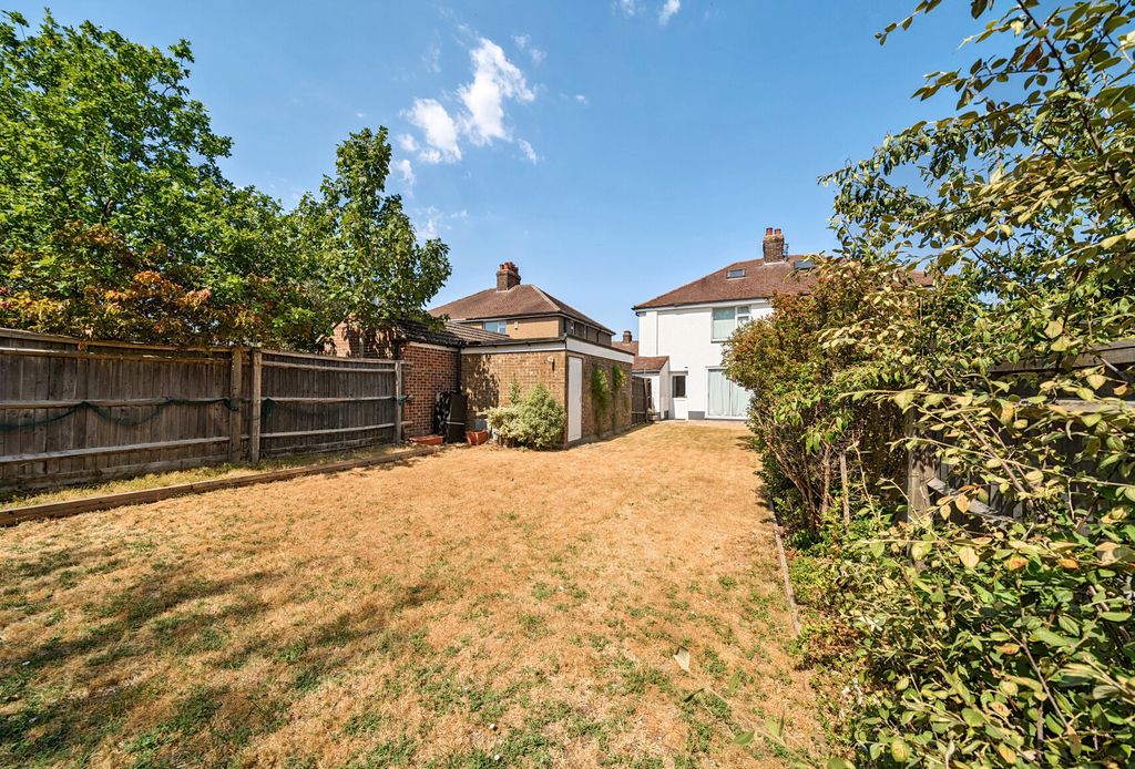Property photo 3 of 10 1504195-5-19Ffb2F...