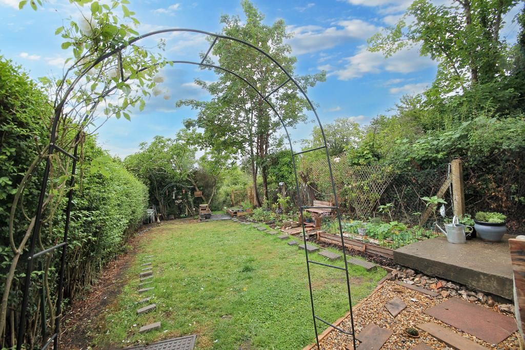 Property photo 2 of 9 Garden .Jpg