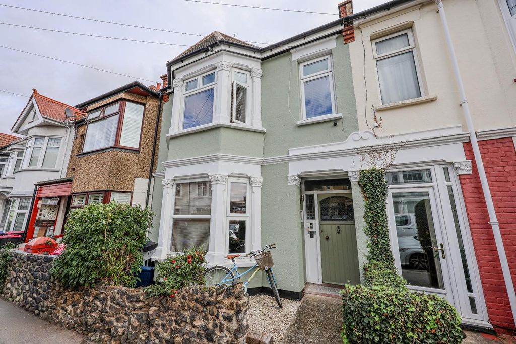 Property photo 1 of 22