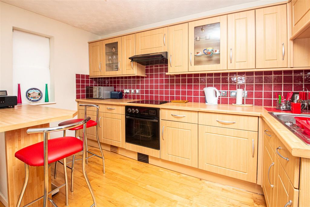 Property photo 3 of 9 14Tenby_1.Jpg