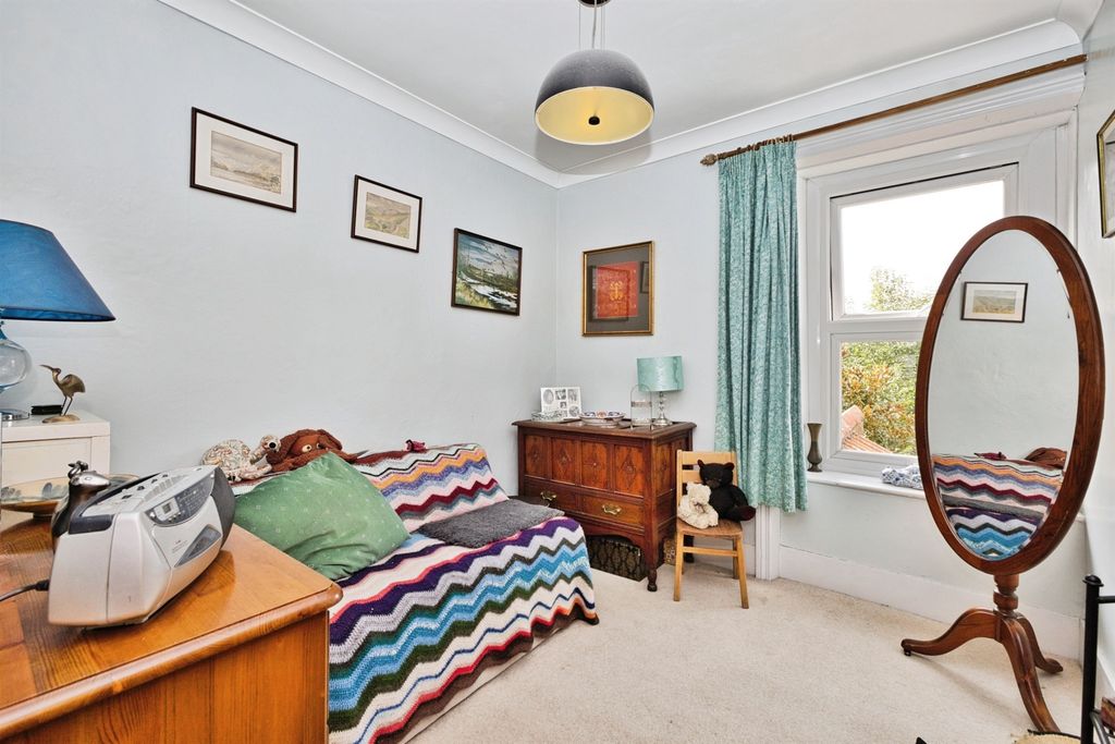 Property photo 3 of 10