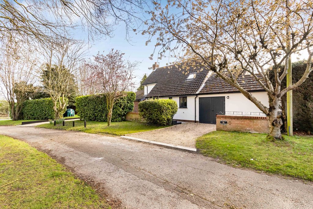 Property photo 1 of 31