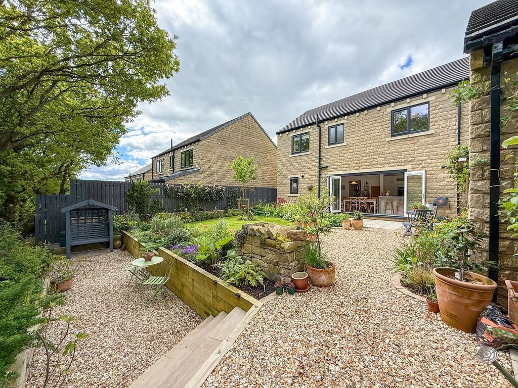 Property photo 1 of 35