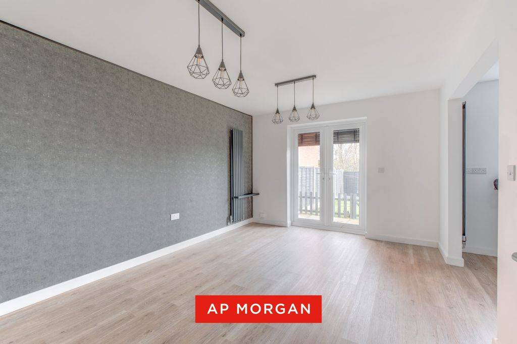 Property photo 2 of 13 Picture No. 08