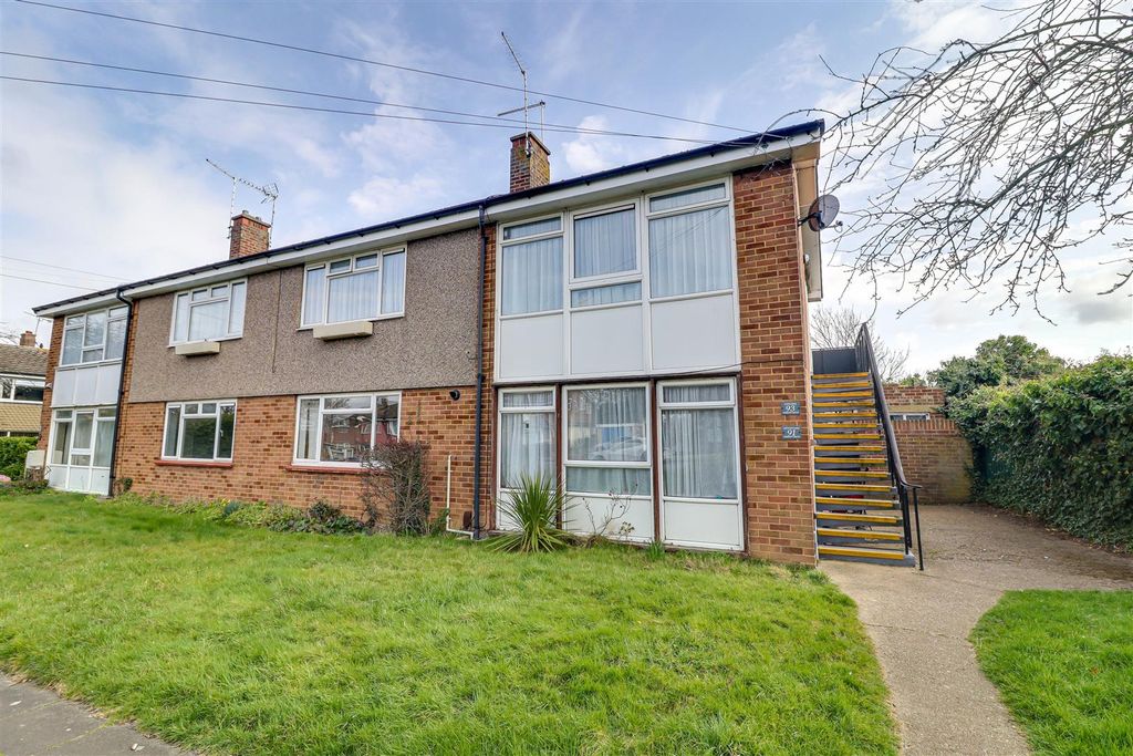 Property photo 1 of 9