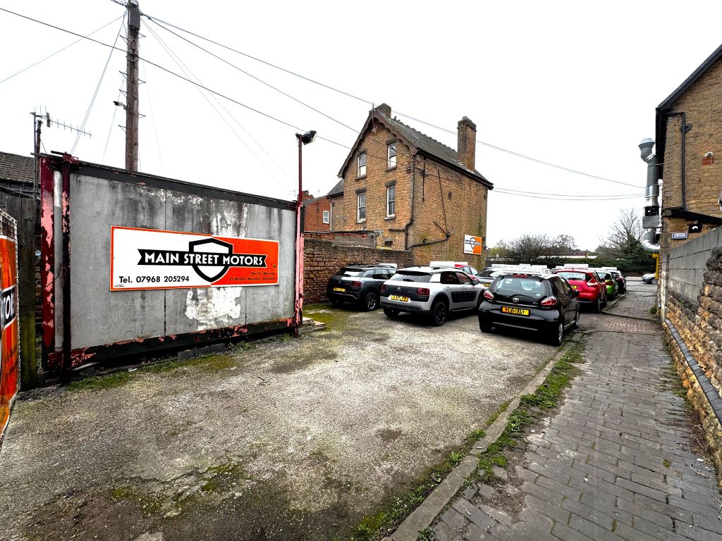 Property photo 3 of 8