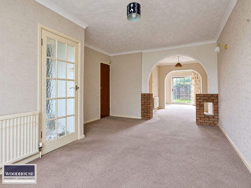 Property photo 2 of 26