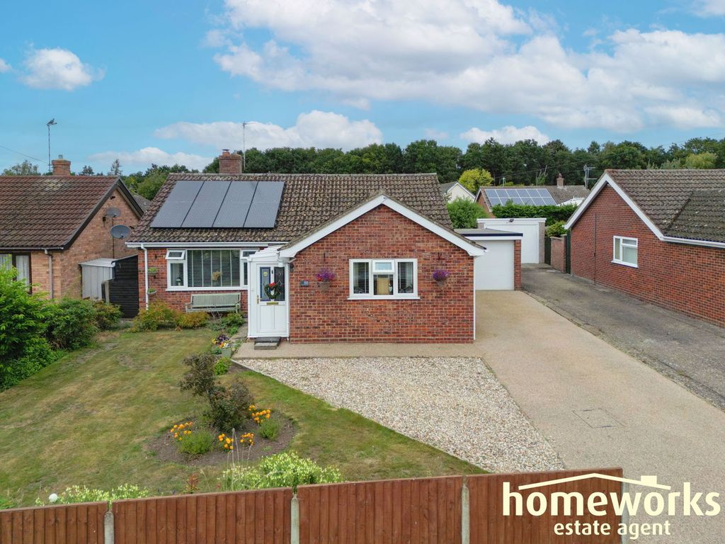 Property photo 2 of 17