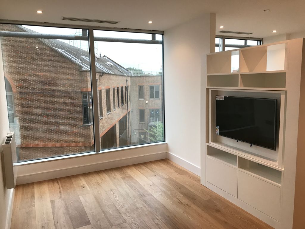 Property photo 1 of 4