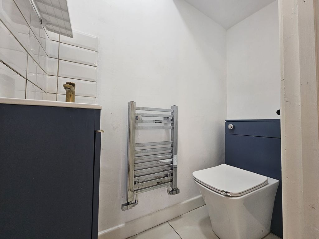 Property photo 3 of 22 Front