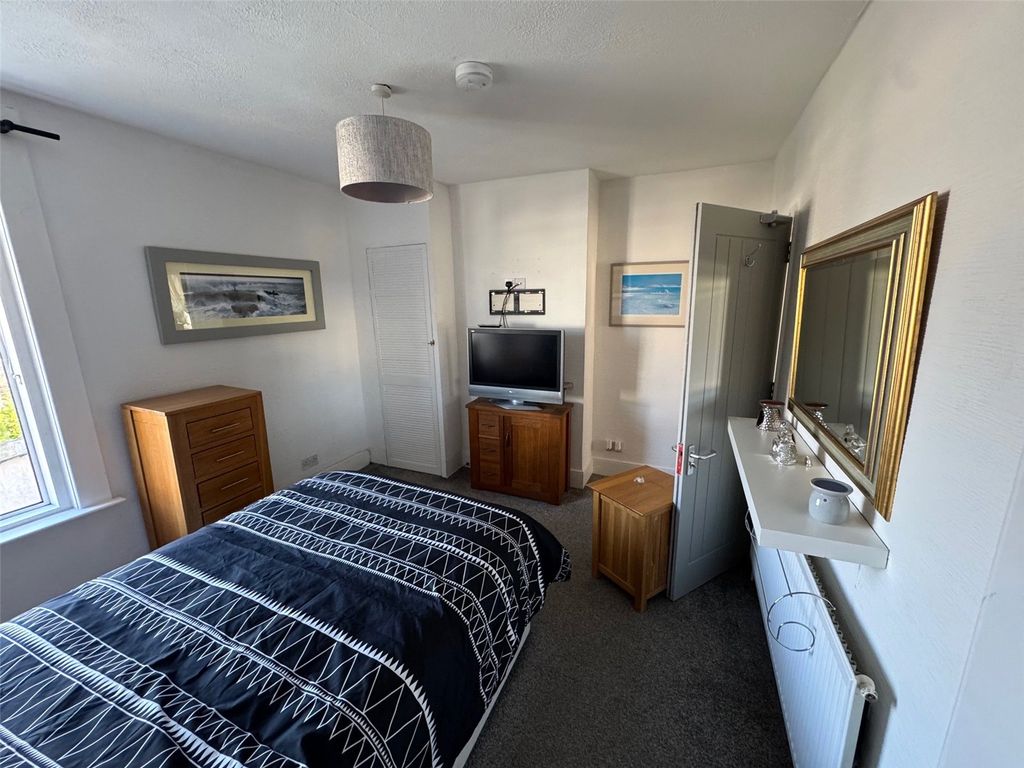 Property photo 3 of 9 Picture No. 04