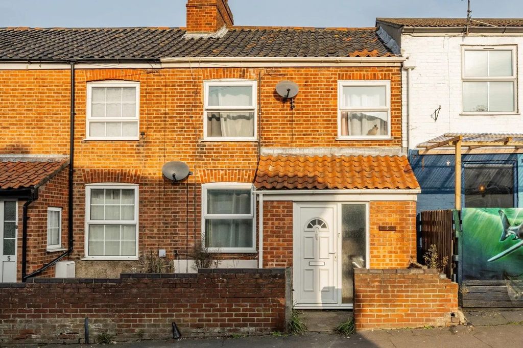 Property photo 1 of 13