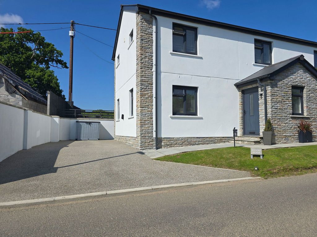 Property photo 3 of 29