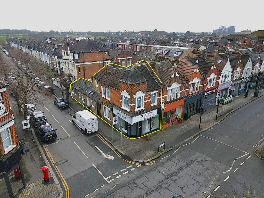 Property photo 2 of 8 Main.Png