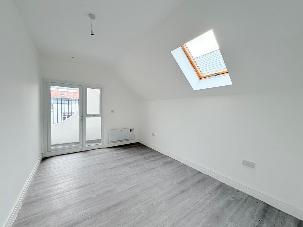 Property photo 2 of 5 Whatsapp Image 2026-03-18 At 11.57.16 (2).Jpeg