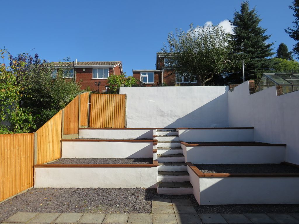 Property photo 2 of 12 Garden