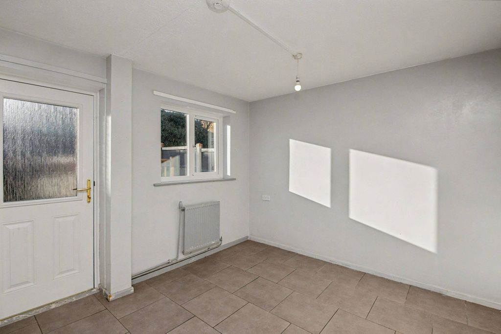 Property photo 2 of 17 1 Hawthorne Avenue, Creswell, Worksop, S80 4La