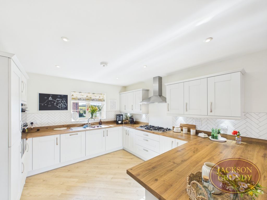 Property photo 2 of 27 Johnswell Way