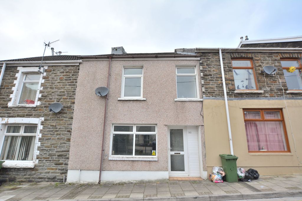 Property photo 1 of 1