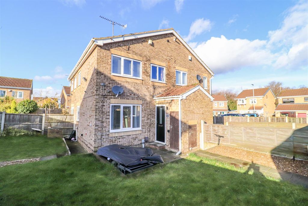 Property photo 1 of 11