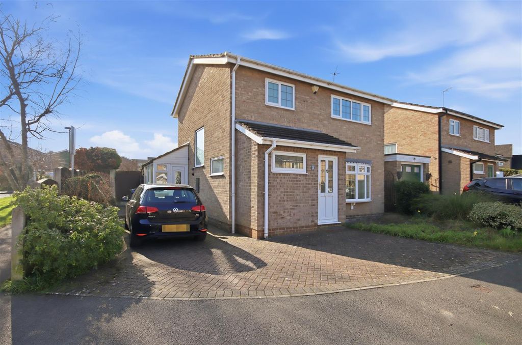 Property photo 1 of 22 Front