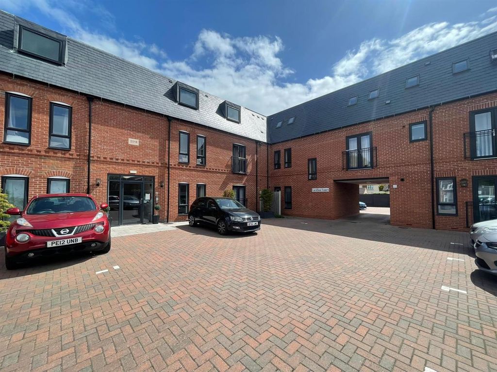 Property photo 1 of 7