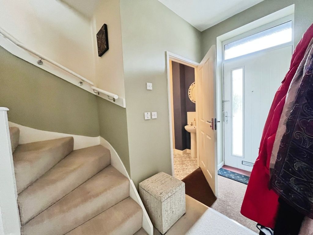 Property photo 3 of 10 4436019
