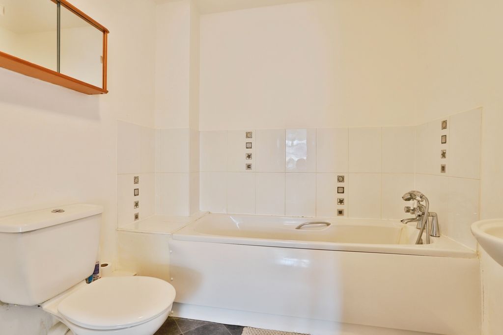 Property photo 2 of 21 Pbox-Img.Jpg