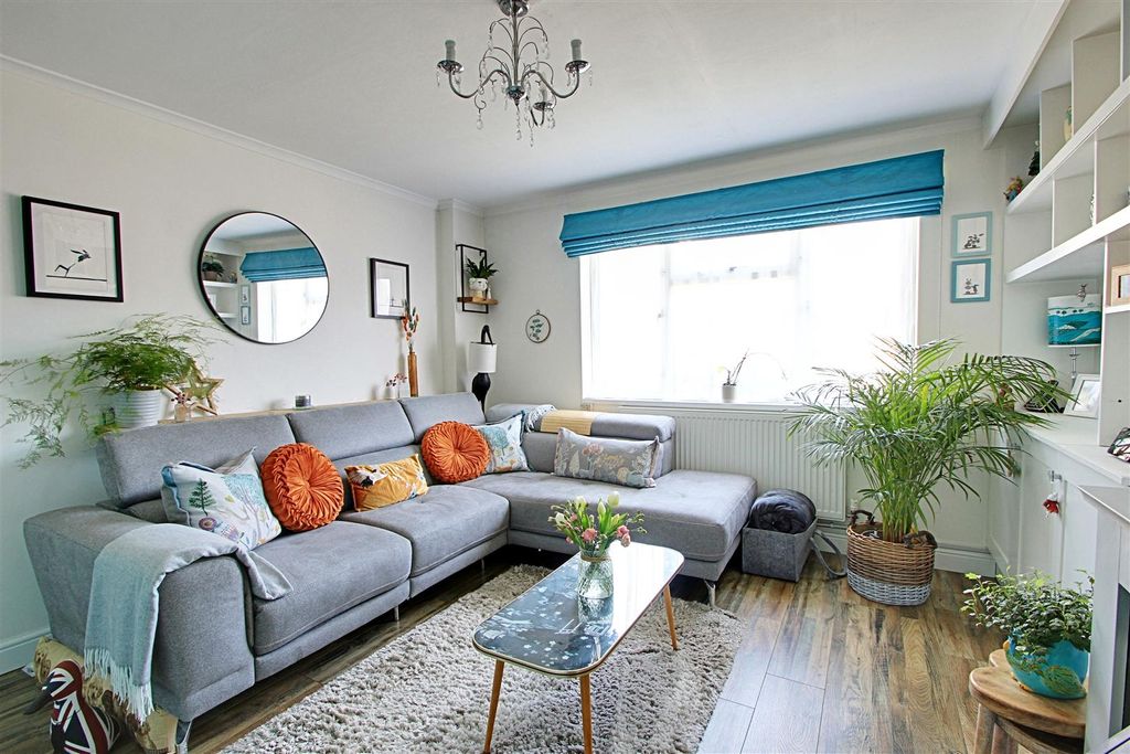 Property photo 3 of 15 Living Room 1.Jpg