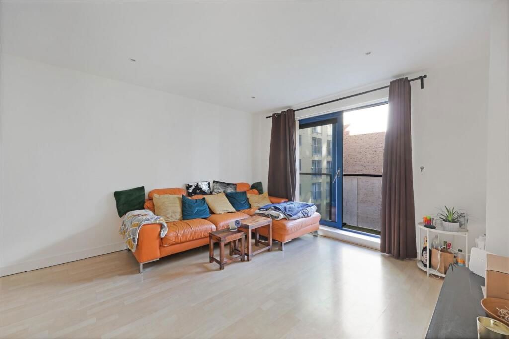 Property photo 3 of 18