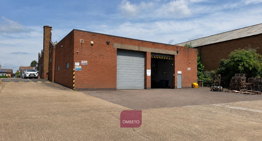 Property photo 2 of 9 Roller Shutter Doors