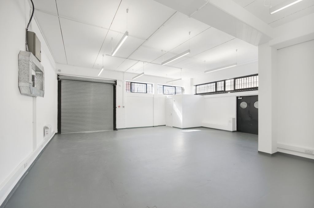 Property photo 2 of 6 Gallery