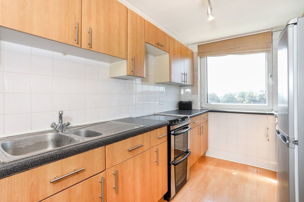 Property photo 2 of 19