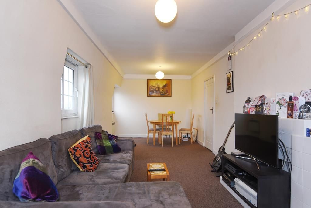 Property photo 1 of 10 Reception