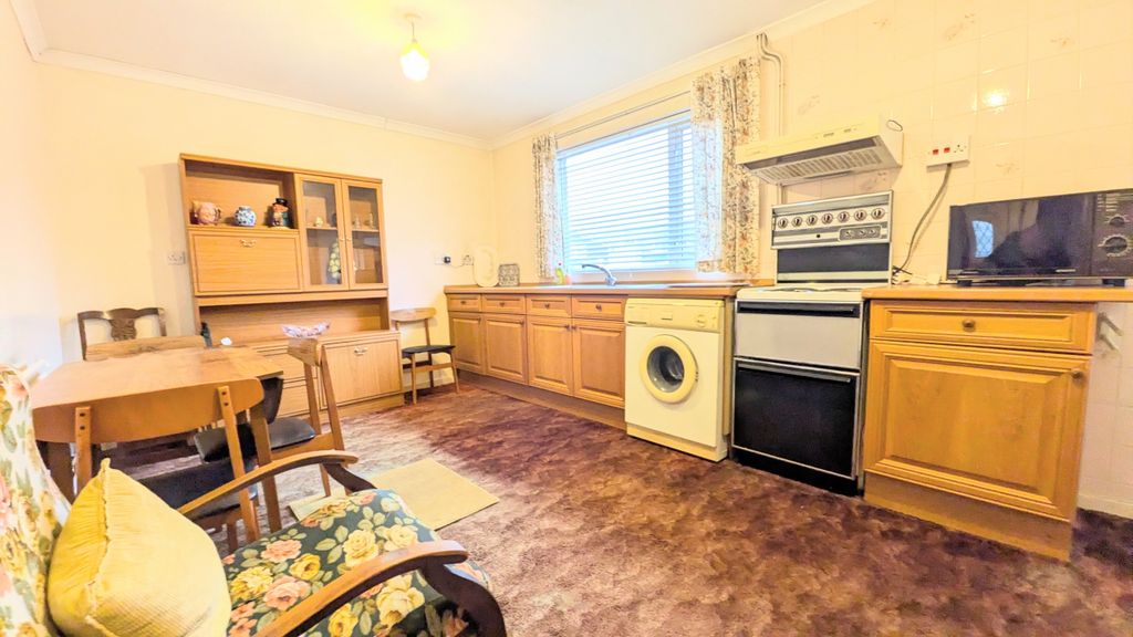 Property photo 3 of 11 Pxl_20251217_115214531.Mp~2