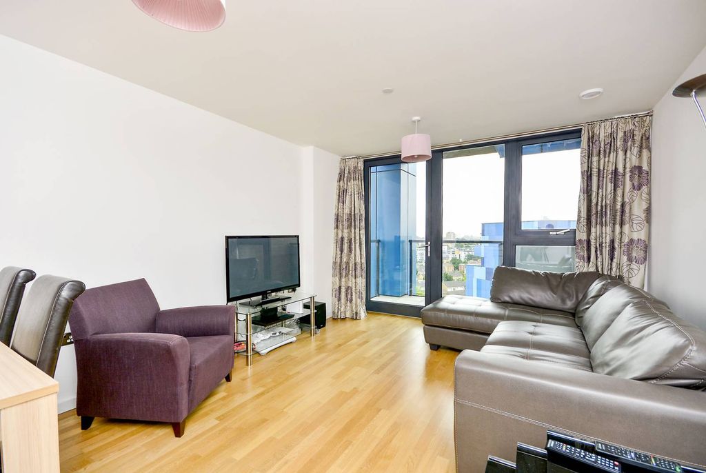 Property photo 3 of 15