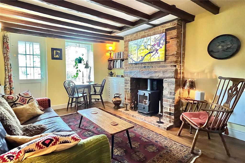 Property photo 2 of 12 Picture No. 22