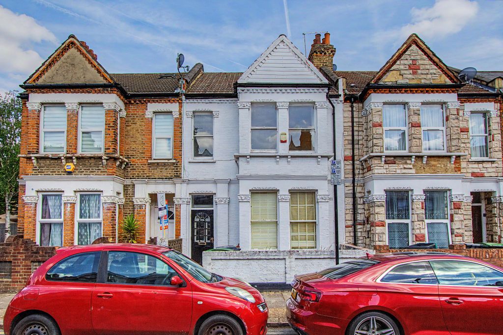 Property photo 1 of 12 Upper Flat 284, Mount Pleasant Road, Tottenham,  London, N17 6Ez