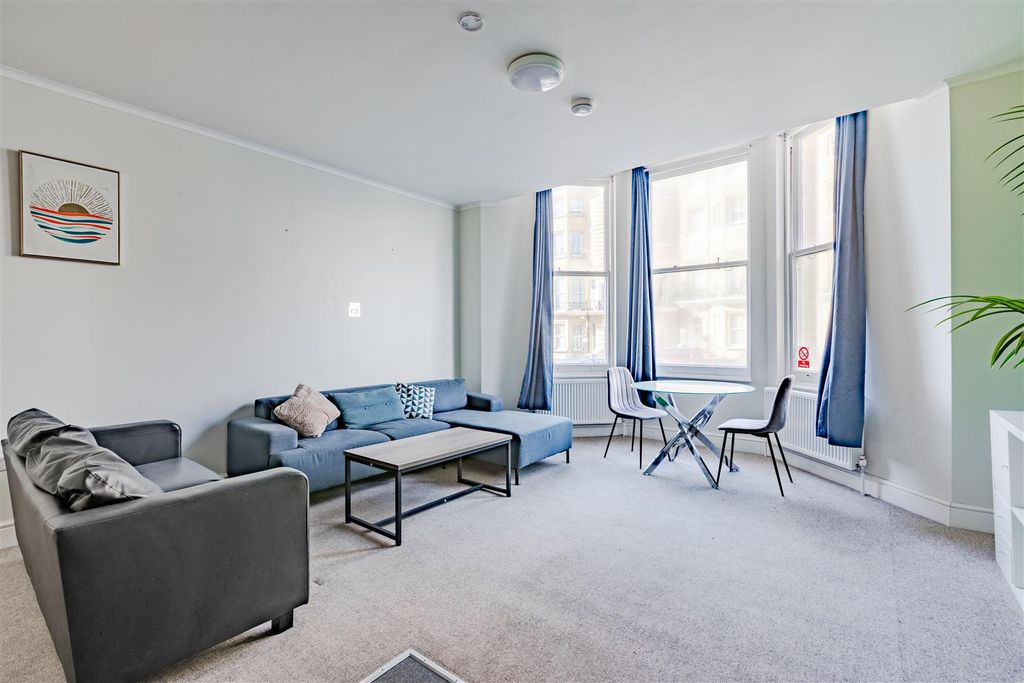 Property photo 2 of 10 Open Plan Reception