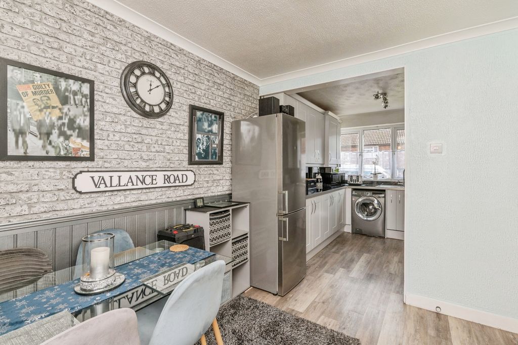 Property photo 3 of 16 Pbox-Img.Jpg