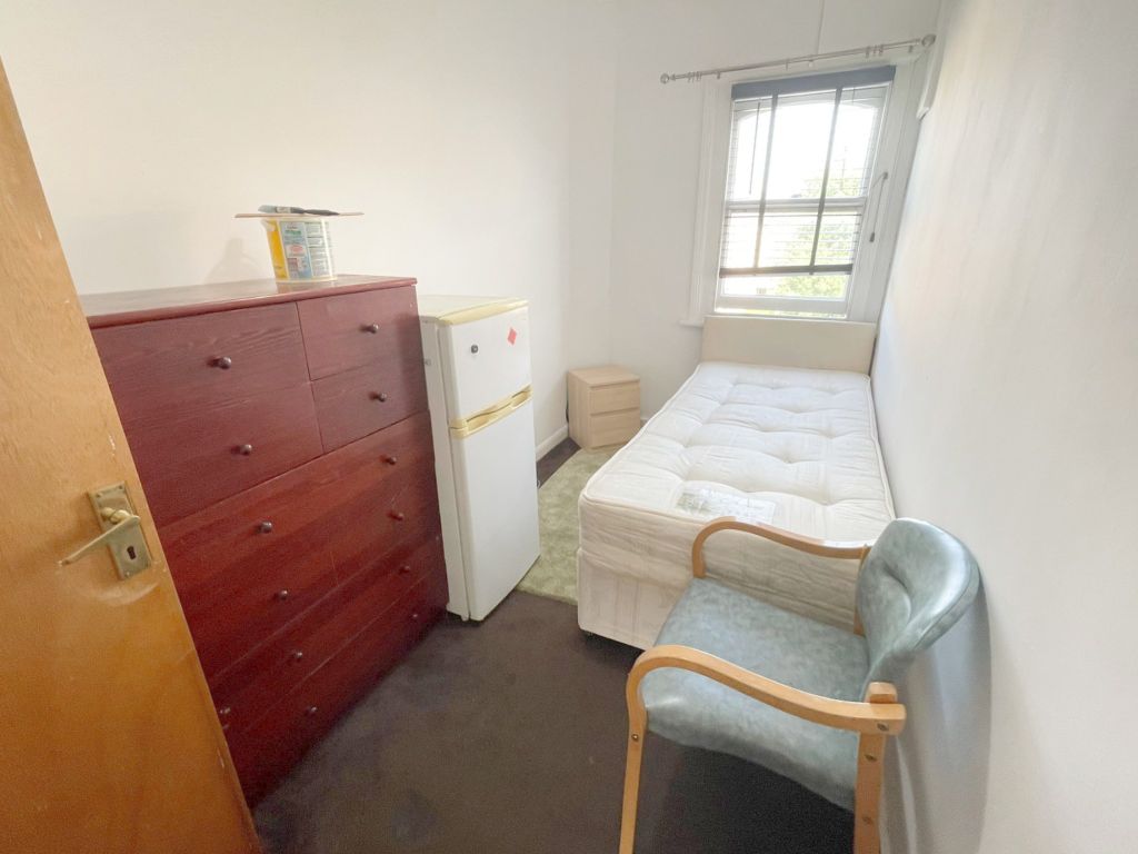 Property photo 1 of 10 Room