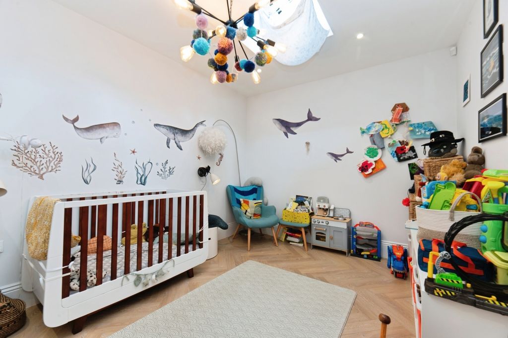 Additional image 12 of 3 bed flat for saleEpsom Road, Guildford, Surrey GU1