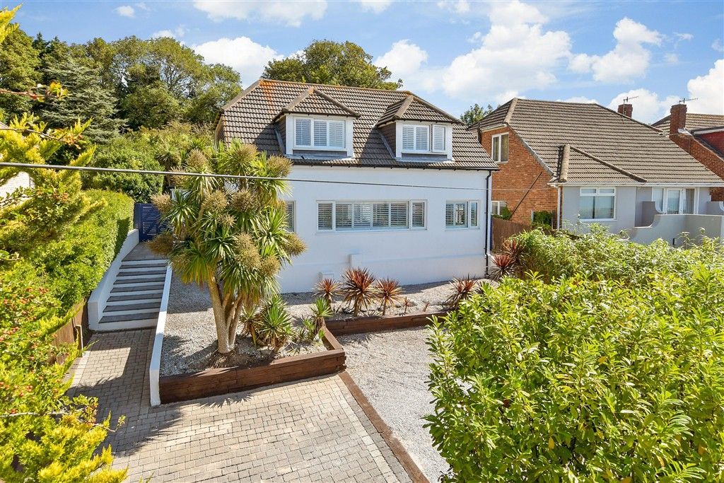 Property photo 1 of 17 External (Web)