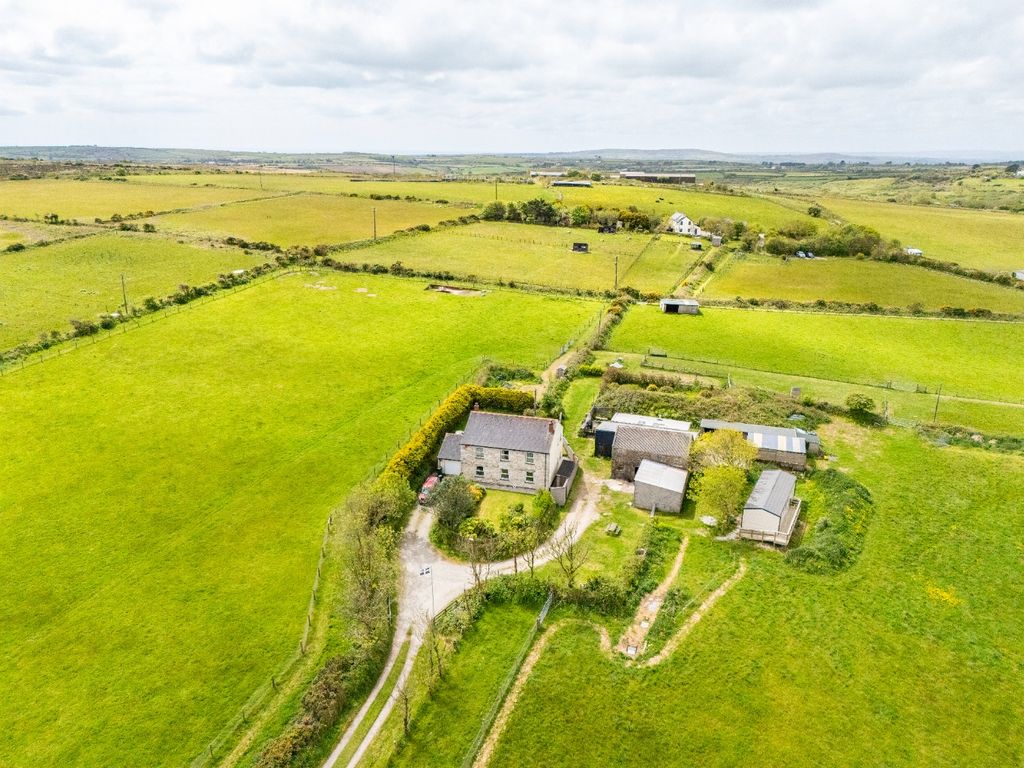 Property photo 1 of 43 5131131
