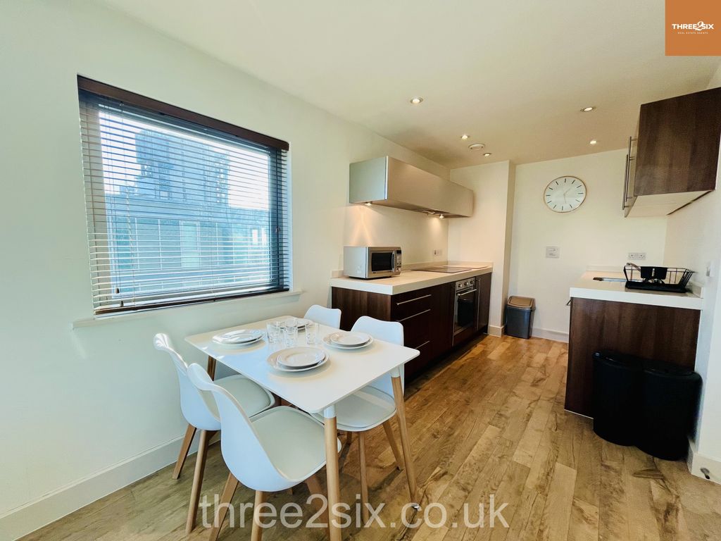 Property photo 3 of 9 Gallery