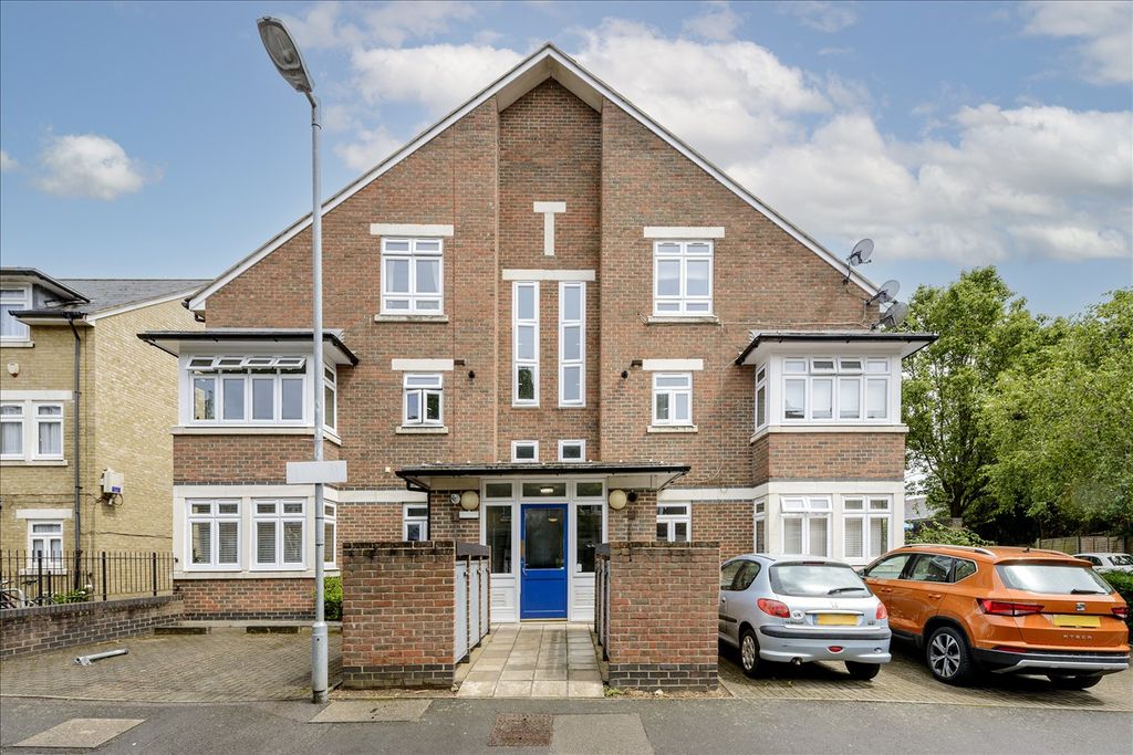 Property photo 2 of 7
