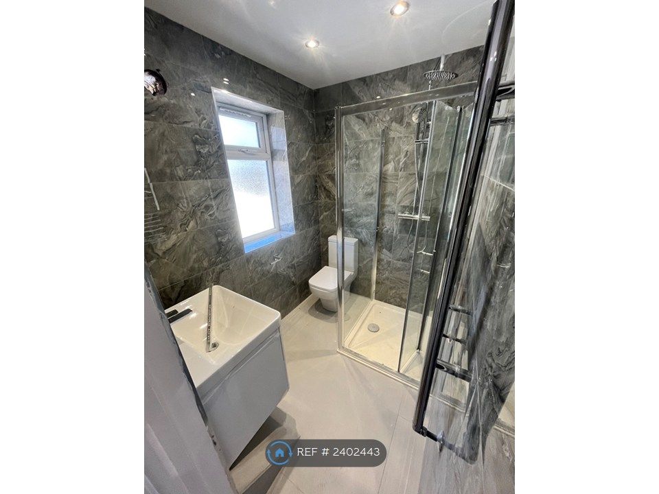 Property photo 1 of 7 1st Bathroom