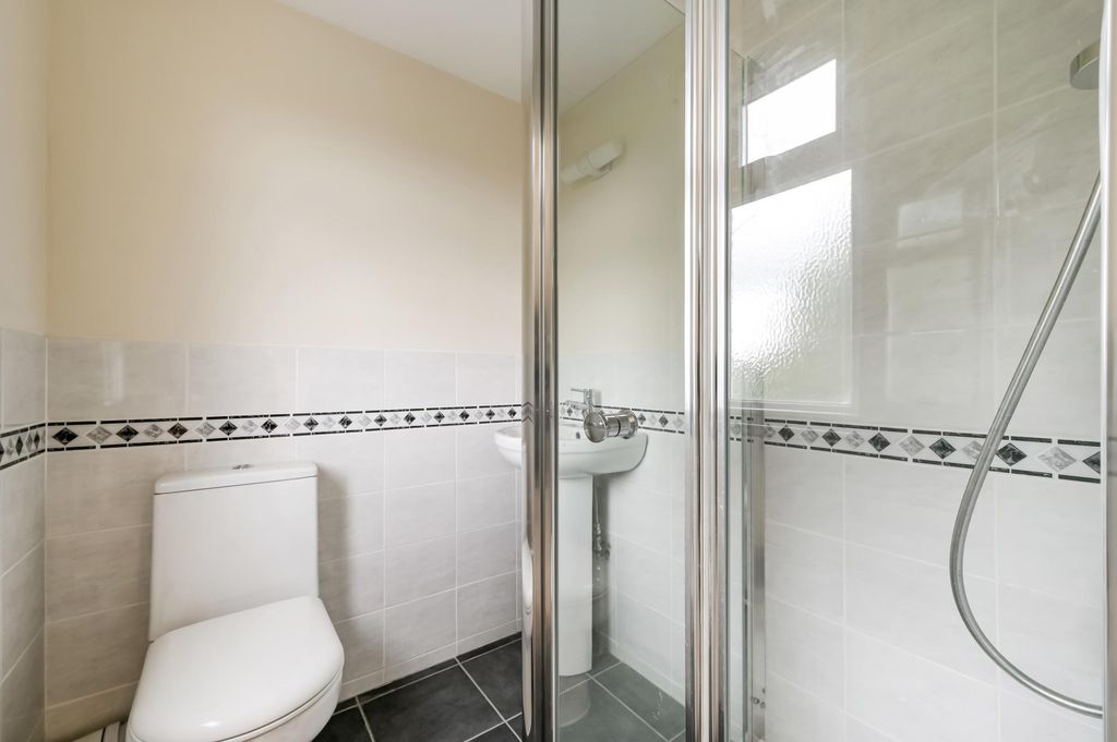 Additional image 17 of 3 bed semi-detached house for saleClifden Road, Brentford TW8